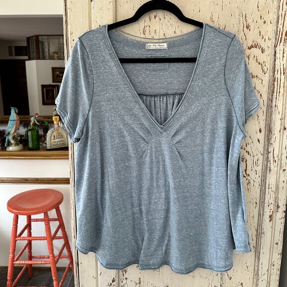 WE THE FREE BLUE ALL YOU NEED V-NECK TEE - Picture 4 of 7